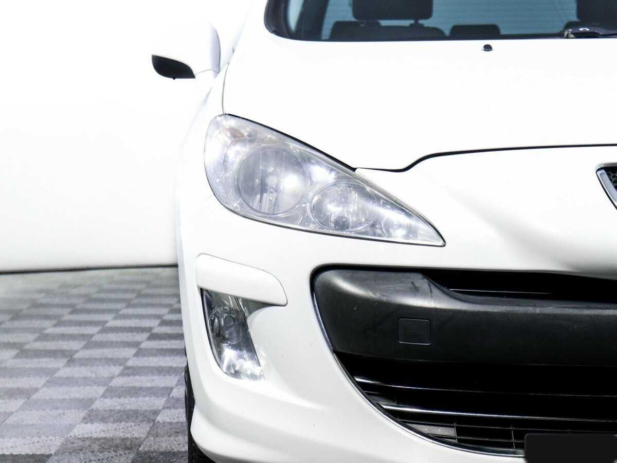 Peugeot 308, 2010 Фото №15