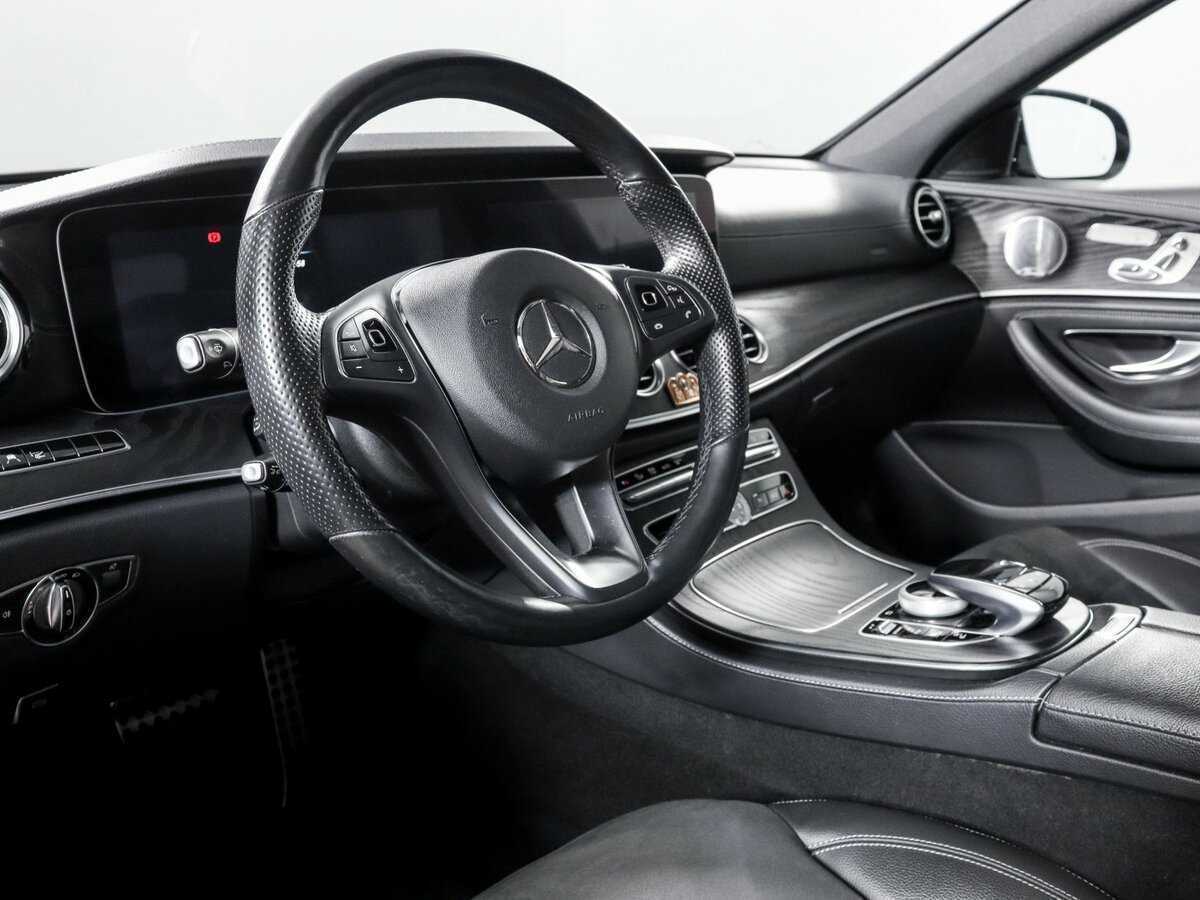 Mercedes-Benz E-Класс 350 e, 2018 Фото №11