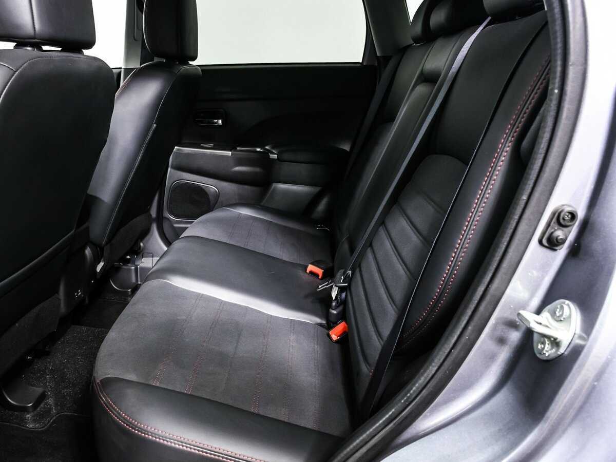 Mitsubishi Outlander Sport, 2023 Фото №12