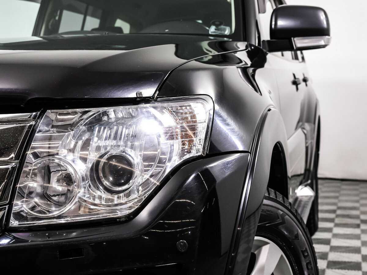 Mitsubishi Pajero, 2015 Фото №14