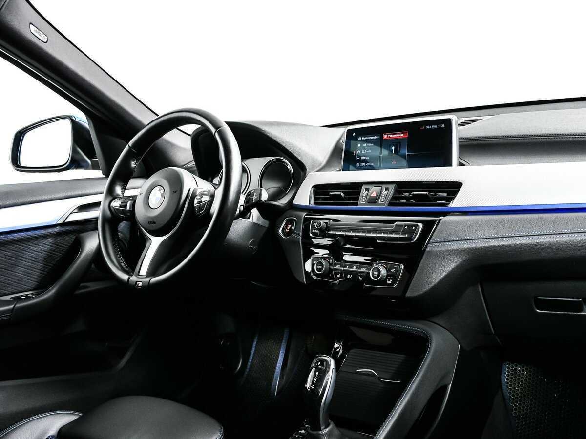 BMW X1 20i xDrive, 2020 Фото №9
