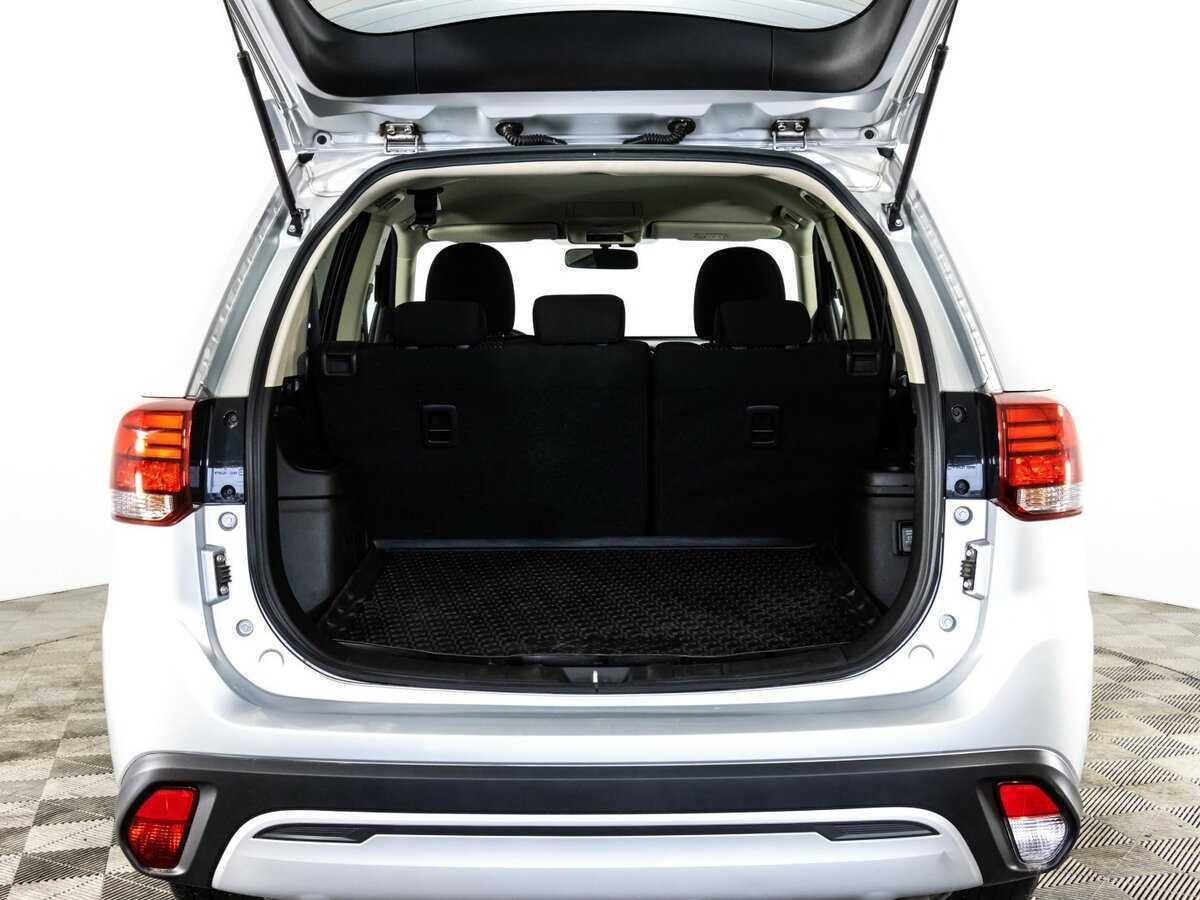 Mitsubishi Outlander, 2021 Фото №14