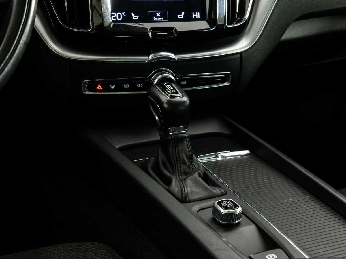 Volvo XC60, 2019 Фото №12