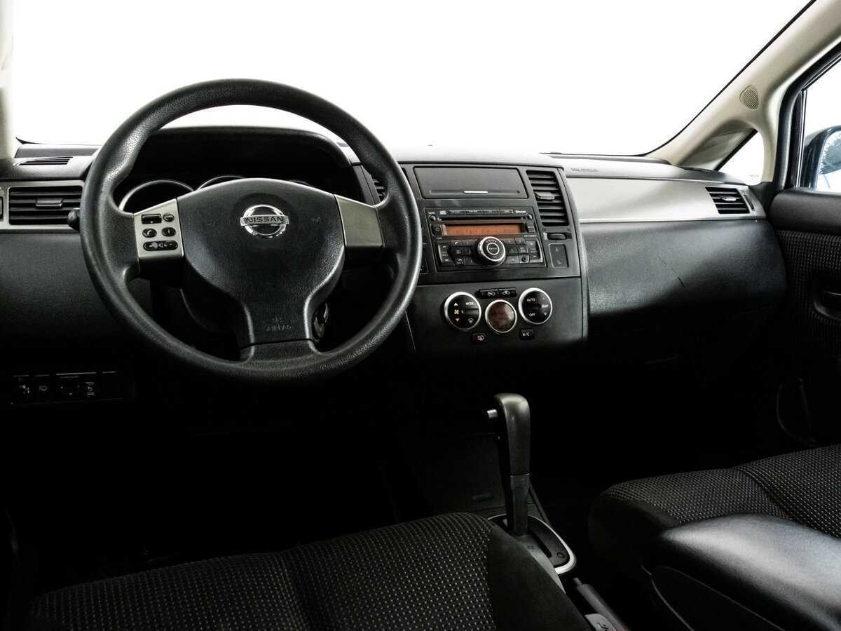 Nissan Tiida, 2011 Фото №9
