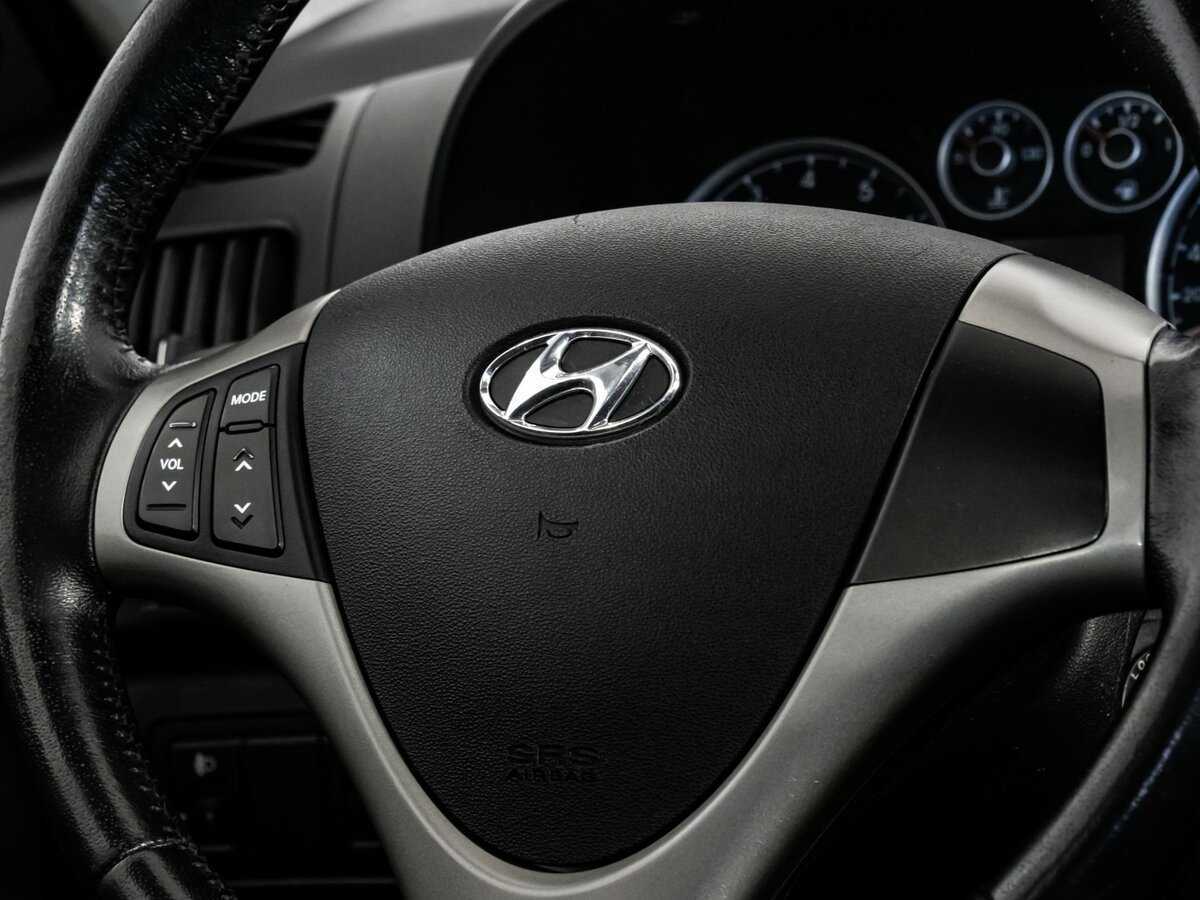 Hyundai i30, 2009 Фото №10