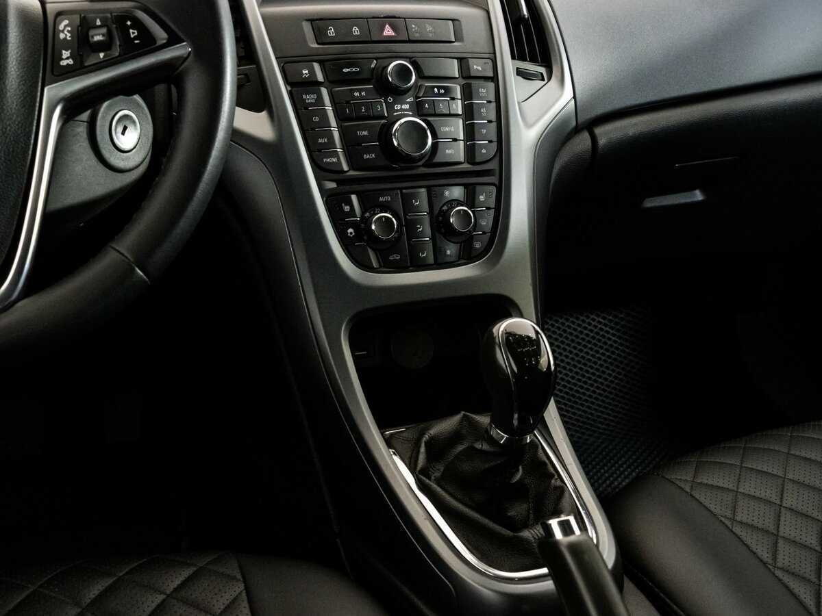 Opel Astra GTC, 2011 Фото №12