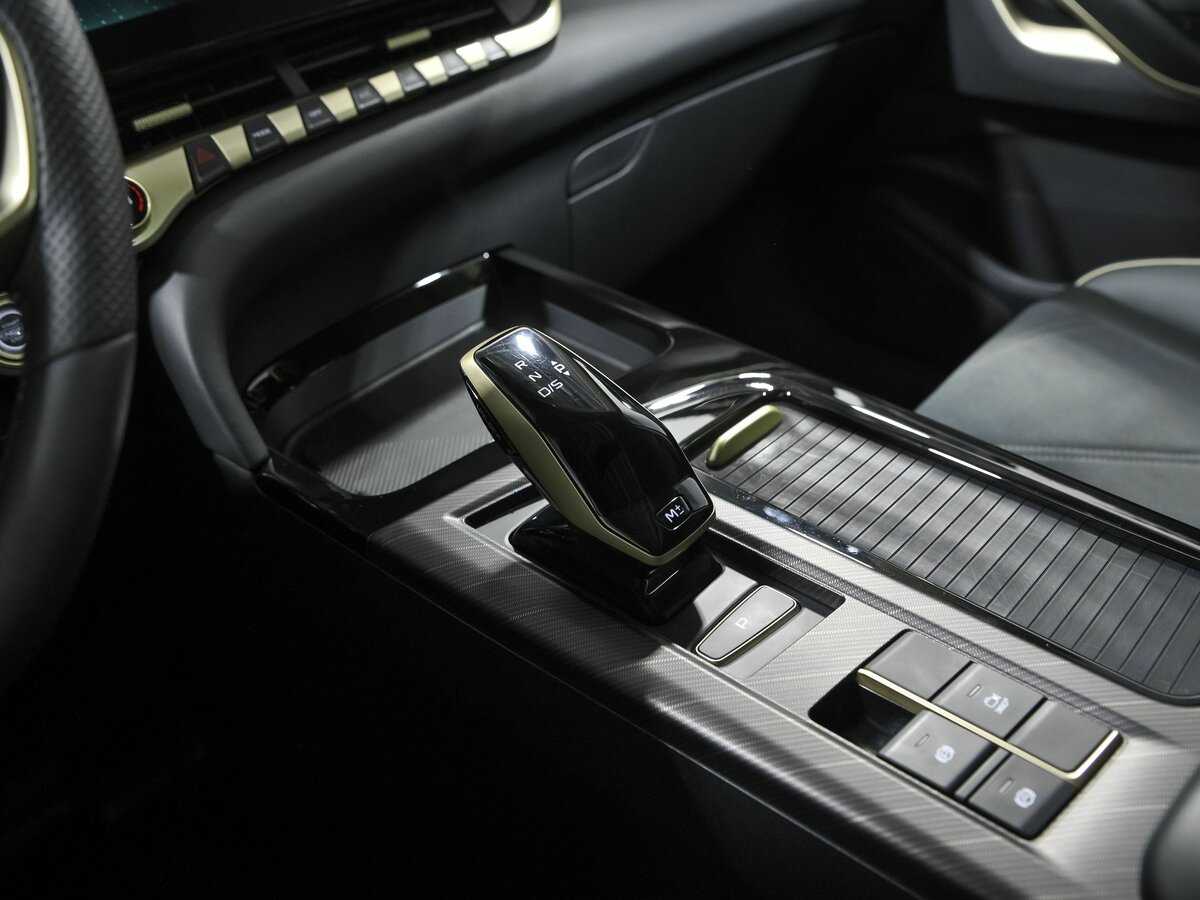 FAW Bestune T55, 2023 Фото №15