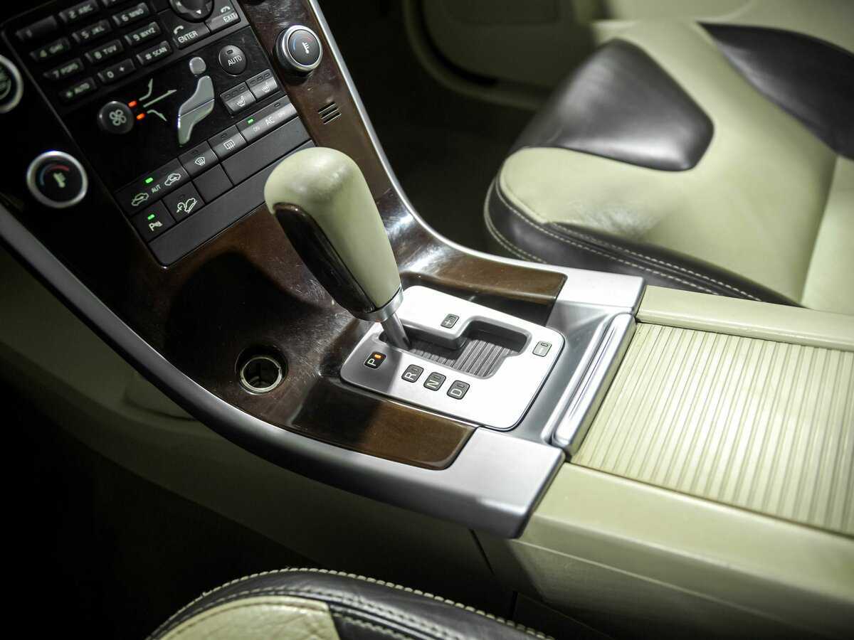 Volvo XC60, 2010 Фото №10