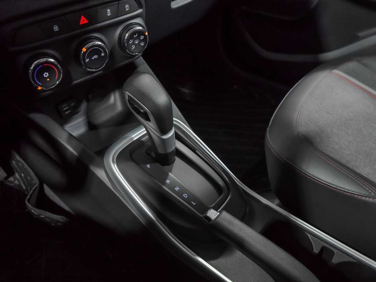 Chevrolet Tracker, 2020 Фото №12