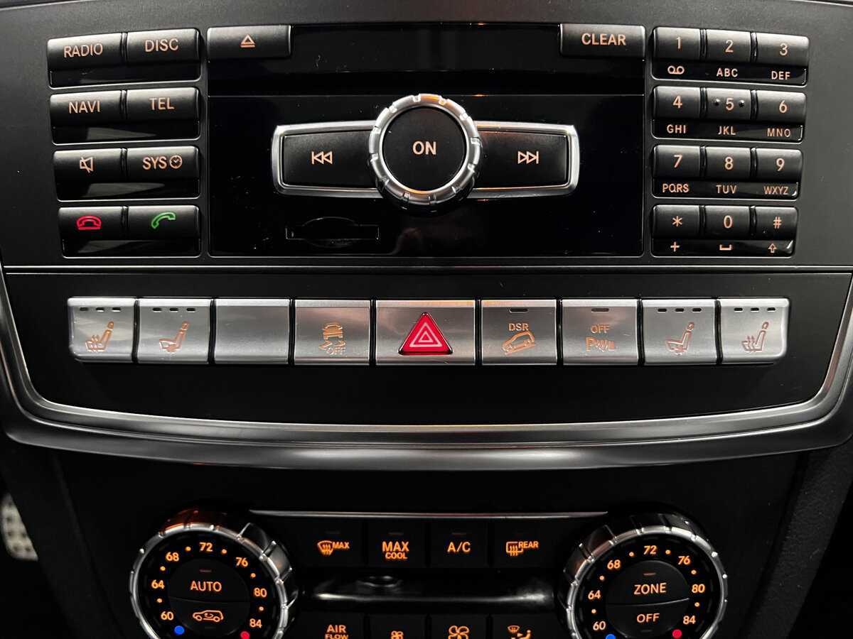 Mercedes-Benz M-Класс 350 CDI, 2011 Фото №22