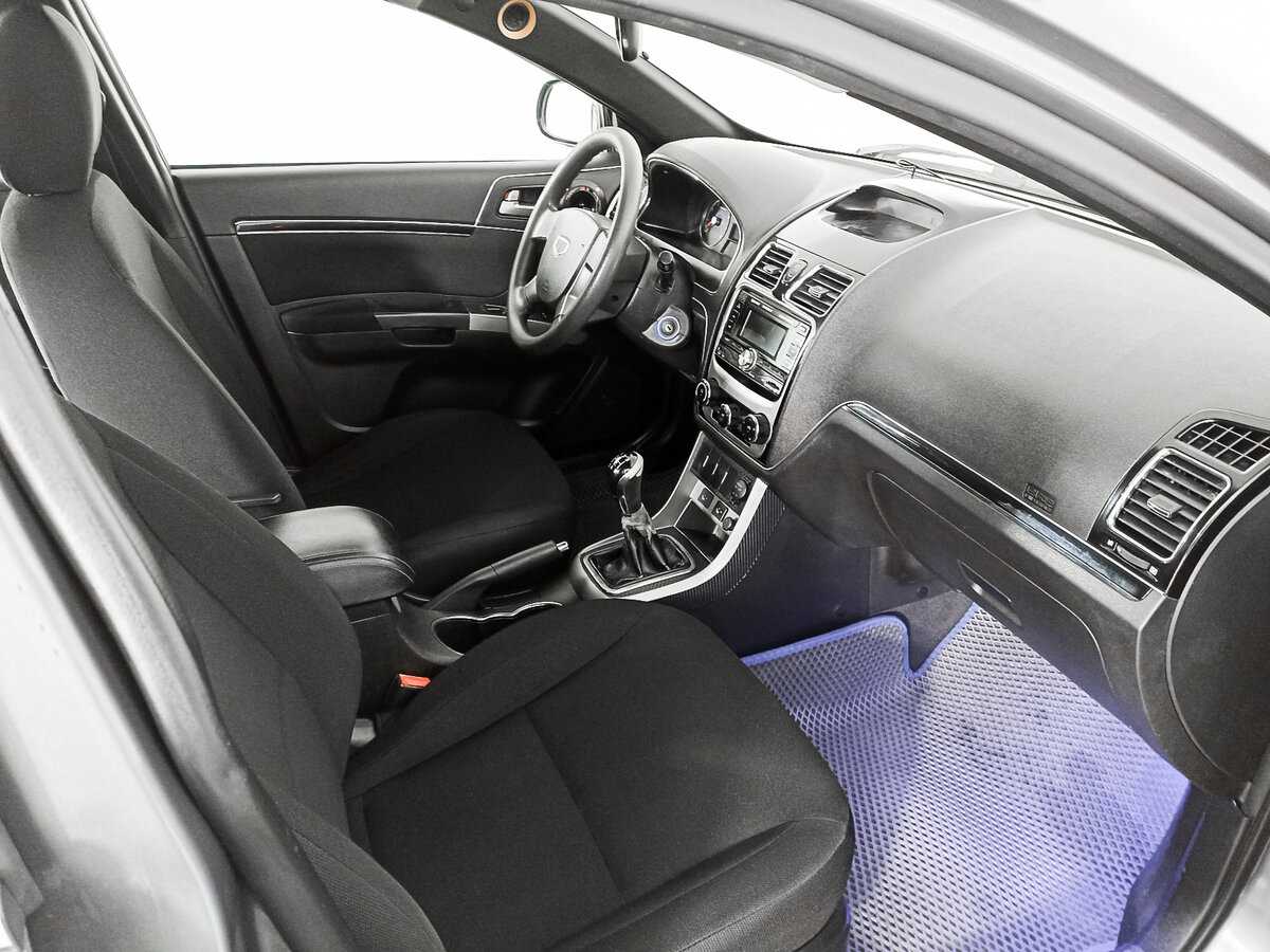 Geely Emgrand EC7, 2013 Фото №10