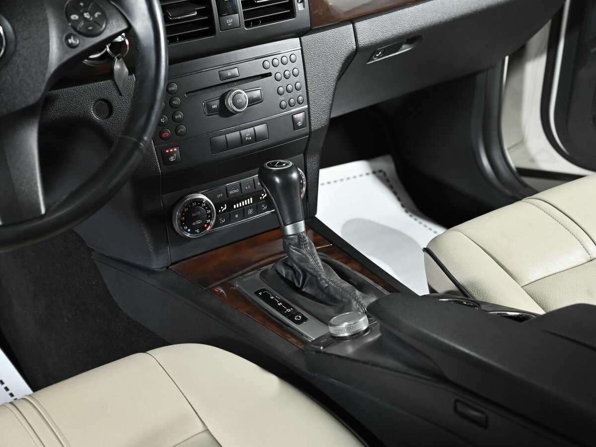 Mercedes-Benz GLK-Класс 350, 2010 Фото №10