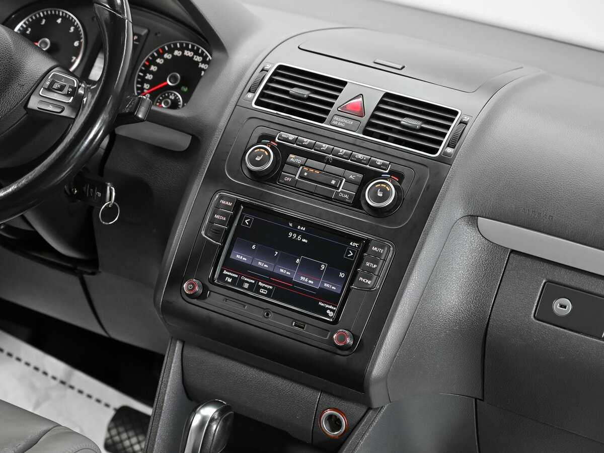 Volkswagen Touran, 2012 Фото №10