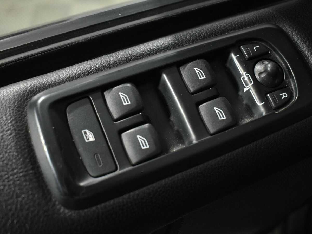 Land Rover Discovery, 2011 Фото №11