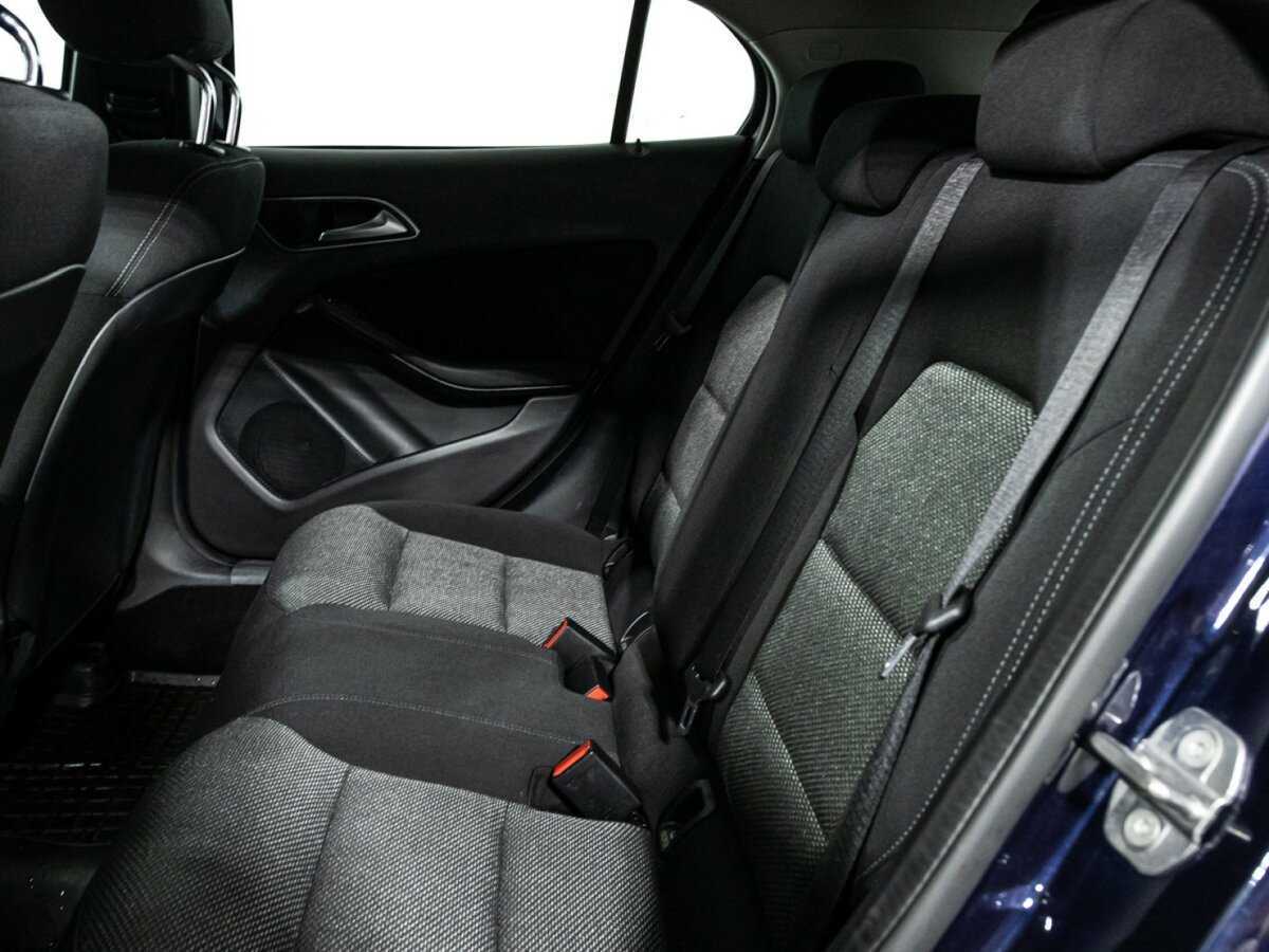 Mercedes-Benz GLA 200, 2017 Фото №10