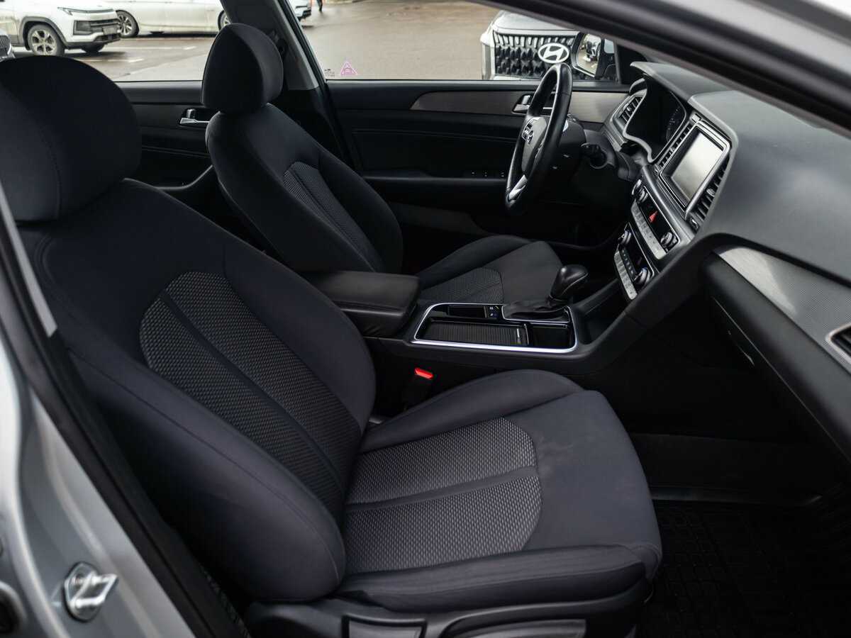 Hyundai Sonata, 2018 Фото №11