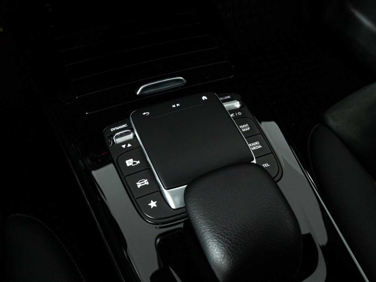 Mercedes-Benz CLA 200, 2020 Фото №18