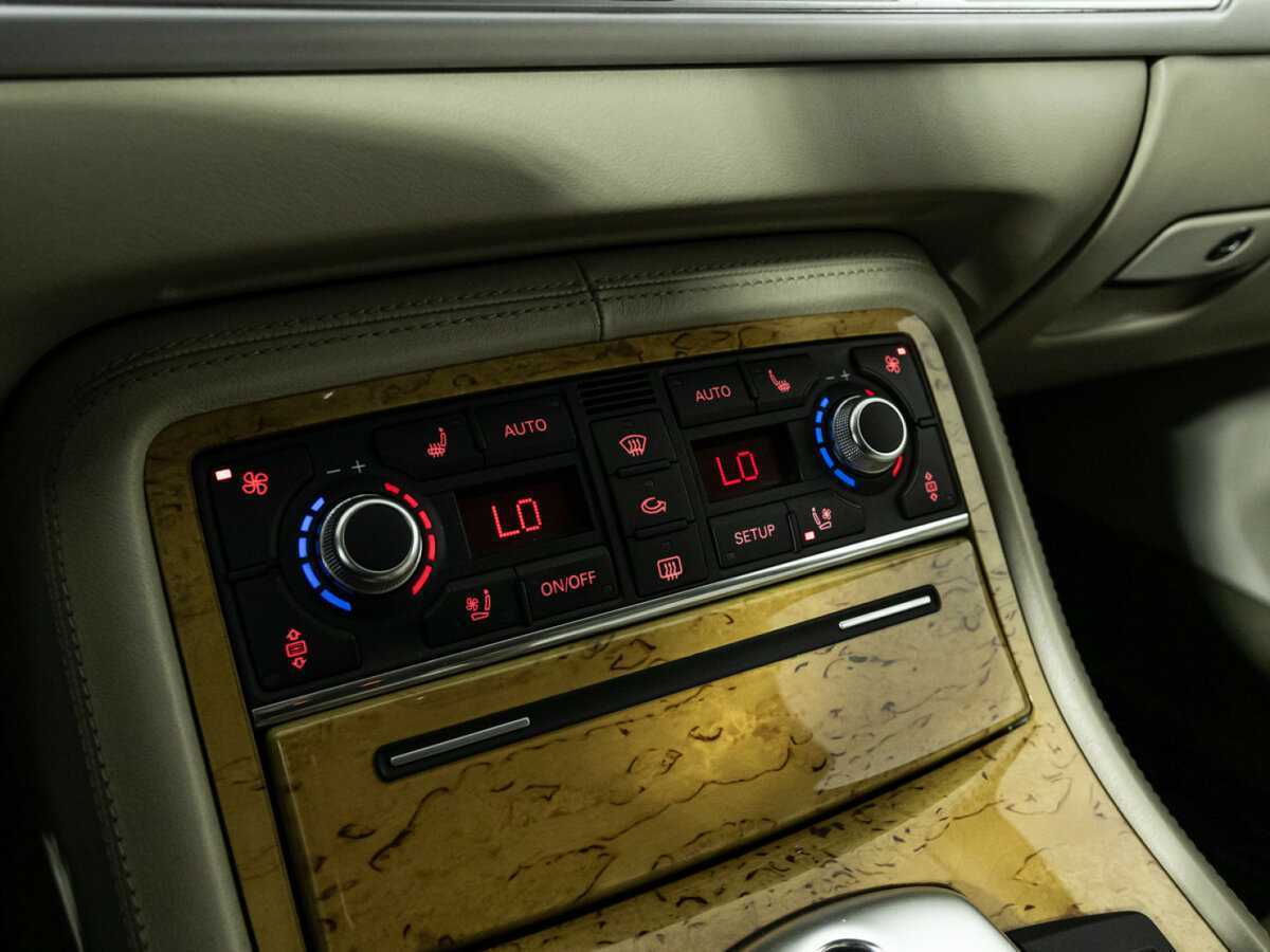 Audi A8, 2008 Фото №18