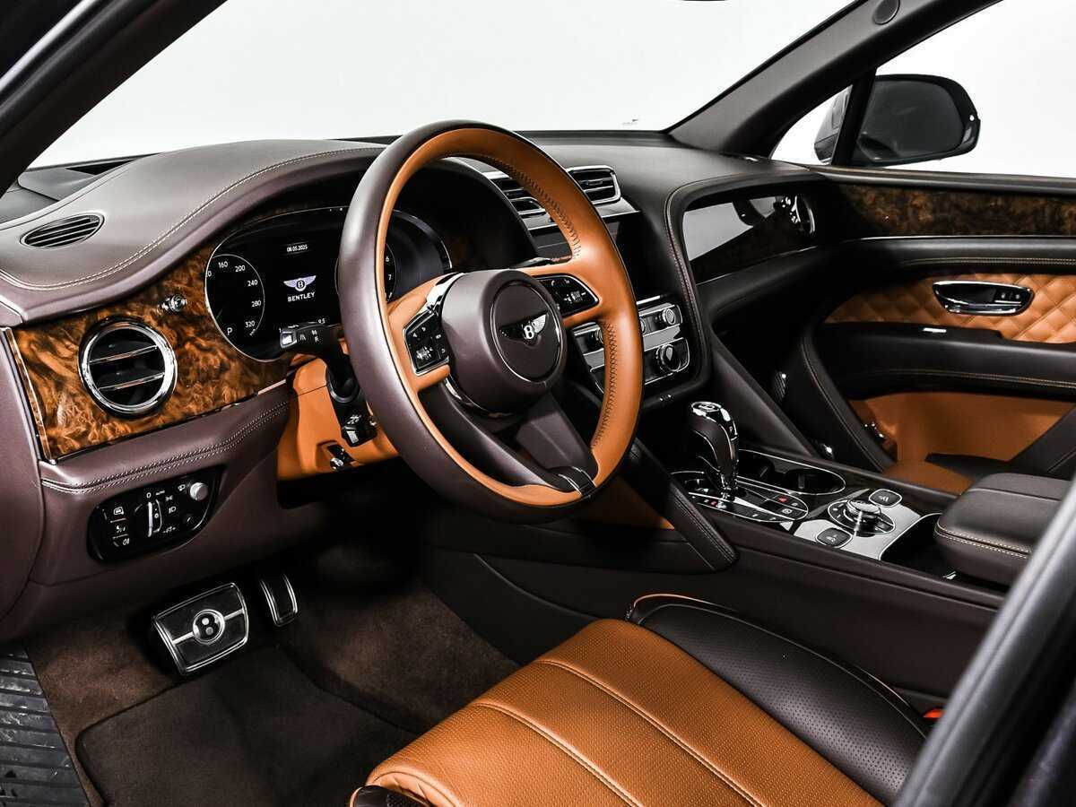 Bentley Bentayga, 2021 Фото №12