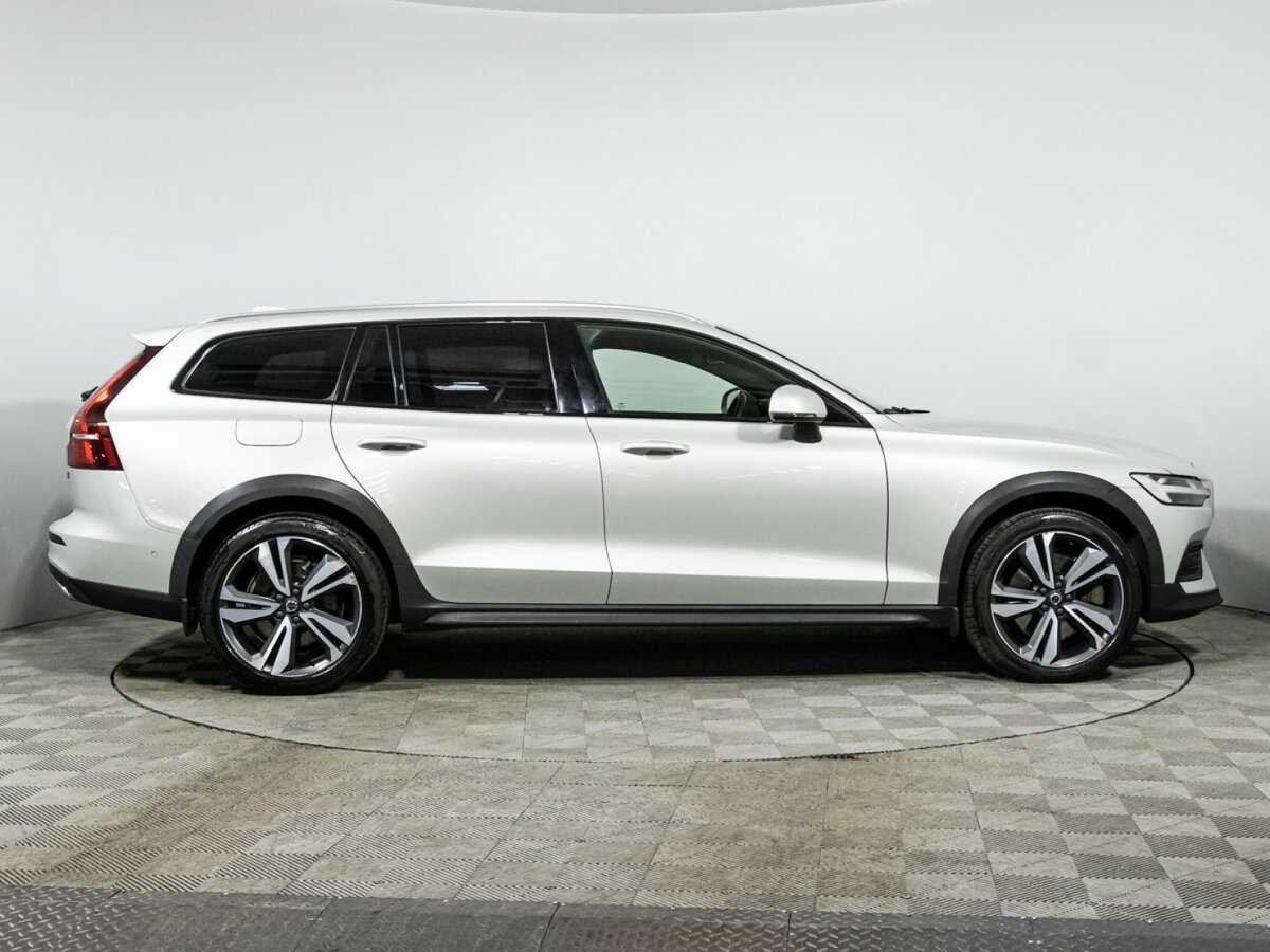 Volvo V60 Cross Country, 2019 - 141 245 км. | Фото №4