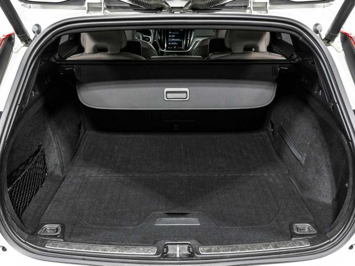 Volvo V60 Cross Country, 2019 Фото №15