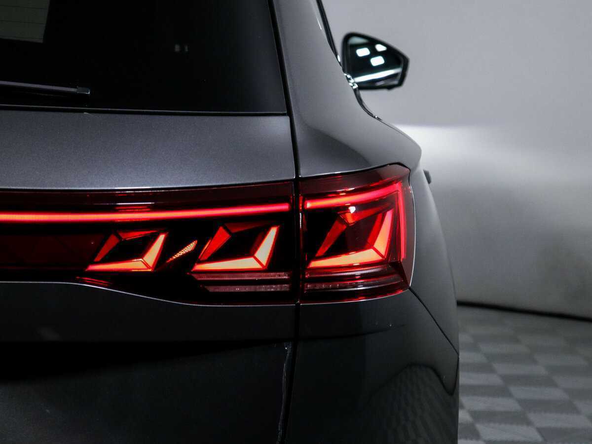 Volkswagen Touareg, 2023 Фото №21