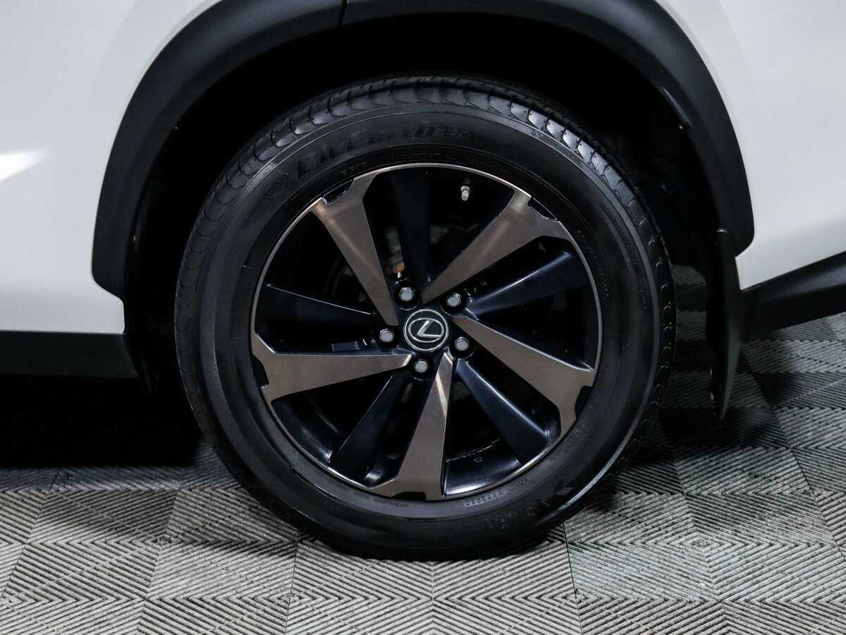 Lexus NX 200, 2020 Фото №15