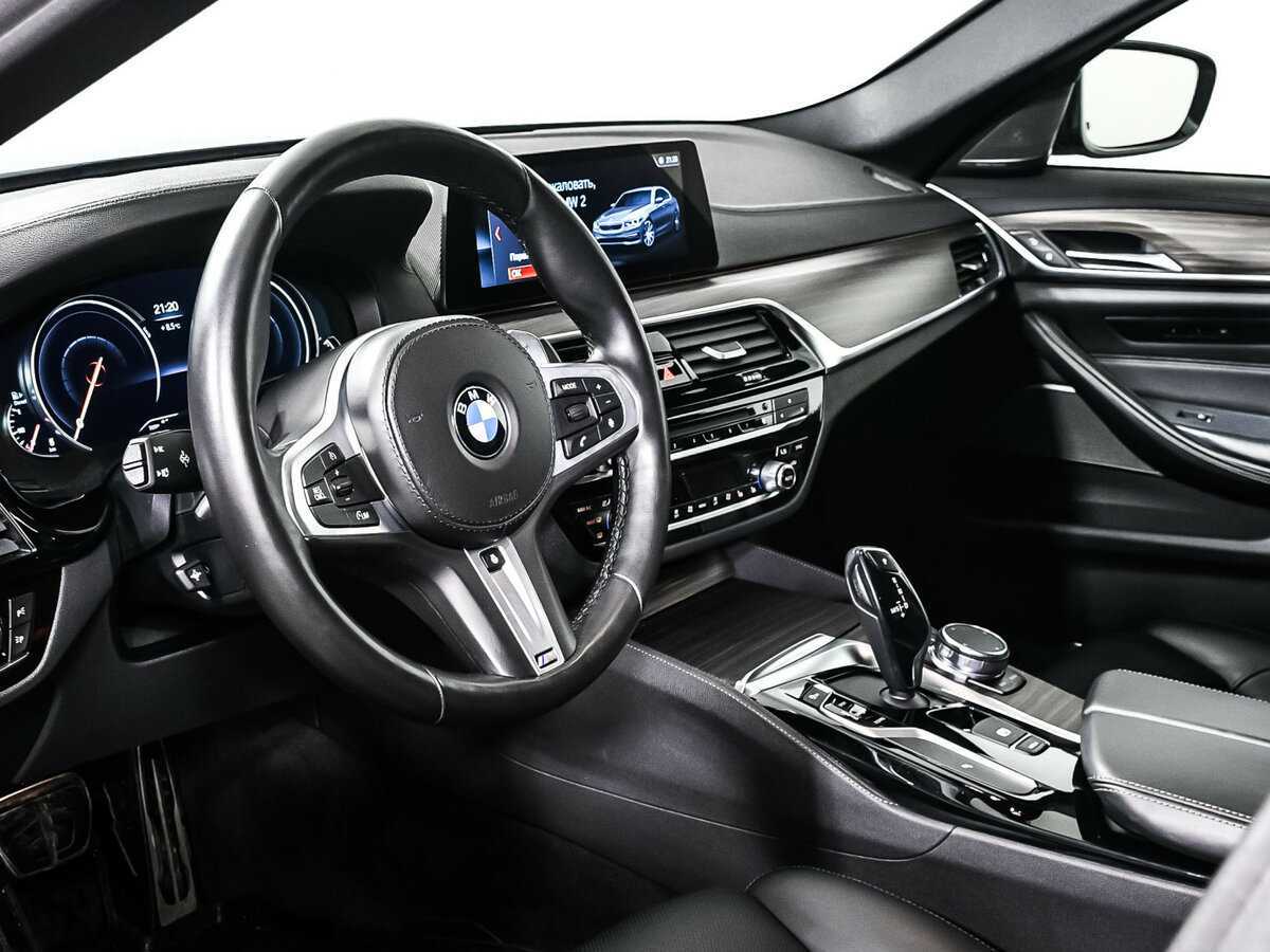 BMW 5 серии 530d xDrive, 2018 Фото №12