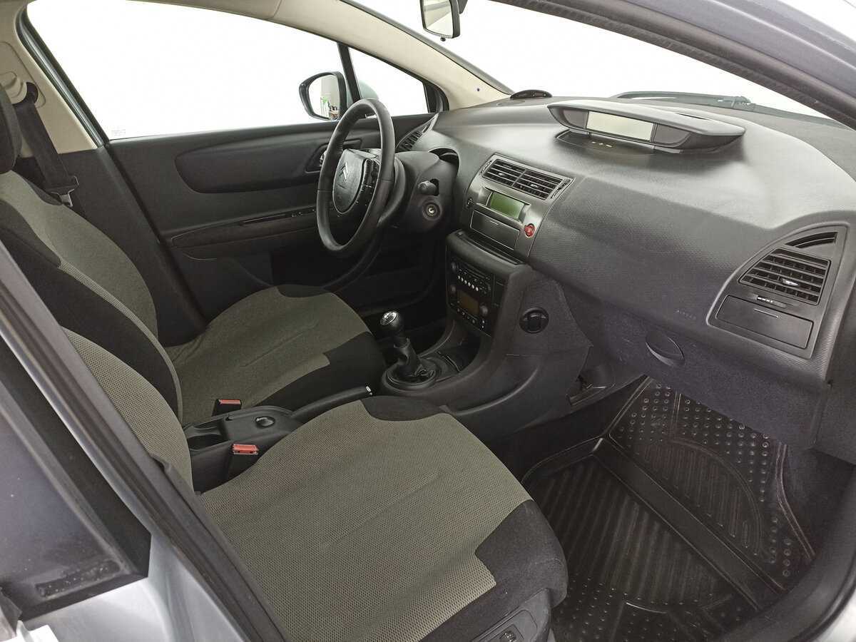 Citroen C4, 2010 Фото №11