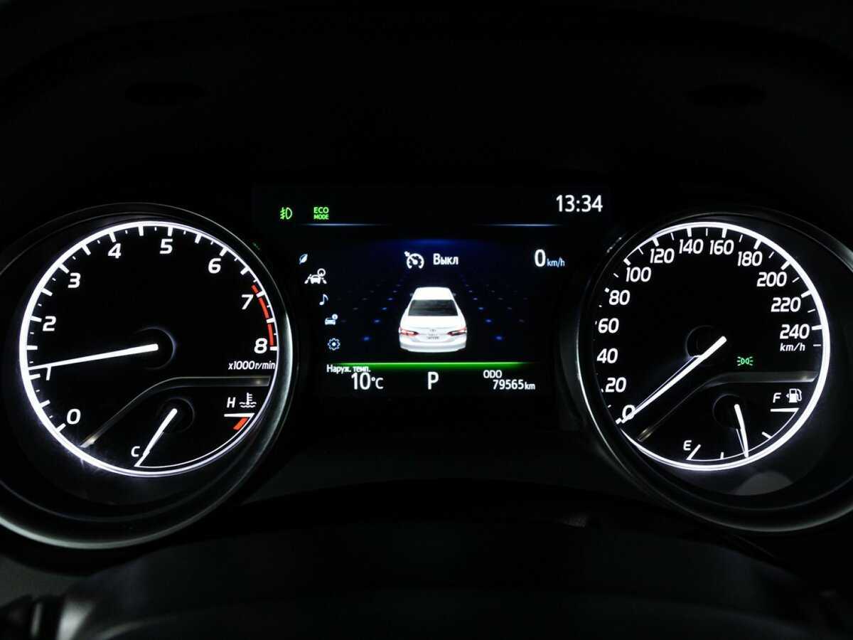 Toyota Camry, 2021 Фото №12