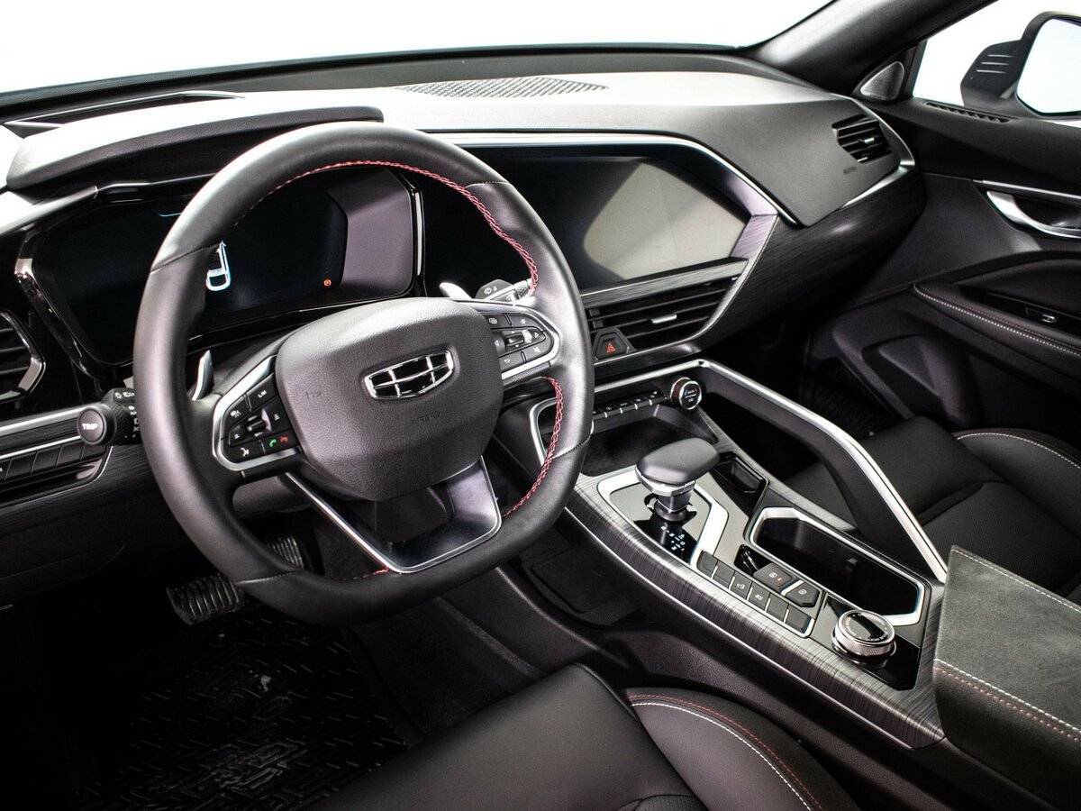 Geely Tugella, 2023 Фото №13