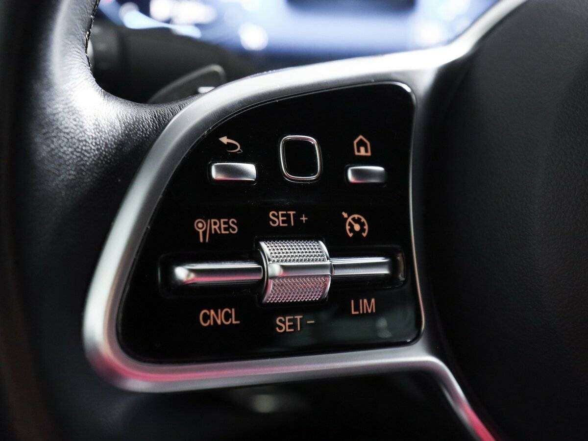 Mercedes-Benz GLC Coupe 300, 2021 Фото №21