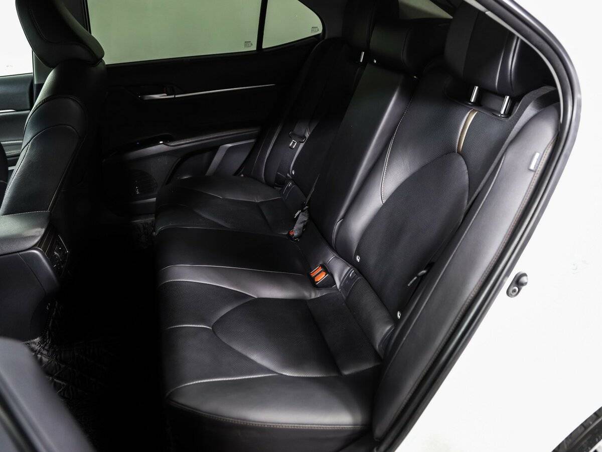 Toyota Camry, 2020 Фото №14