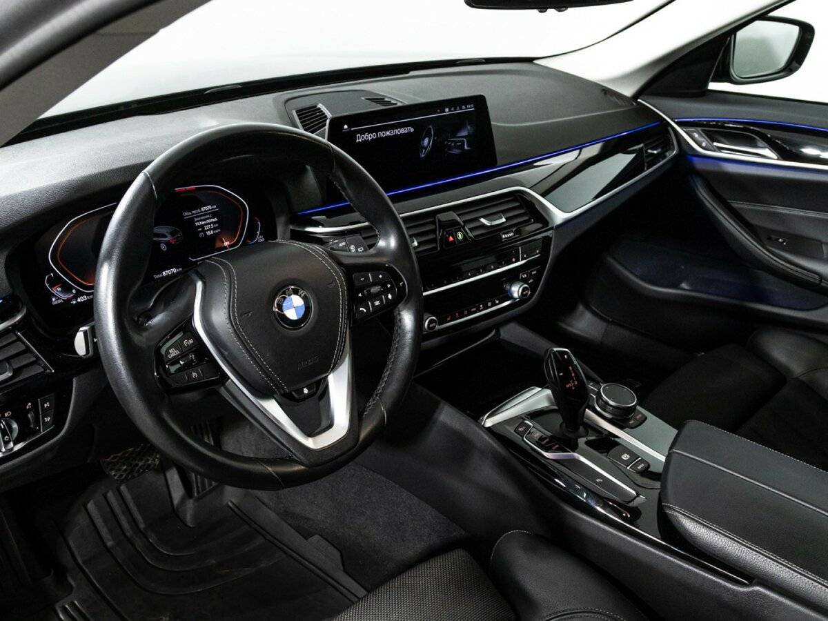 BMW 5 серии 520d xDrive, 2020 Фото №11
