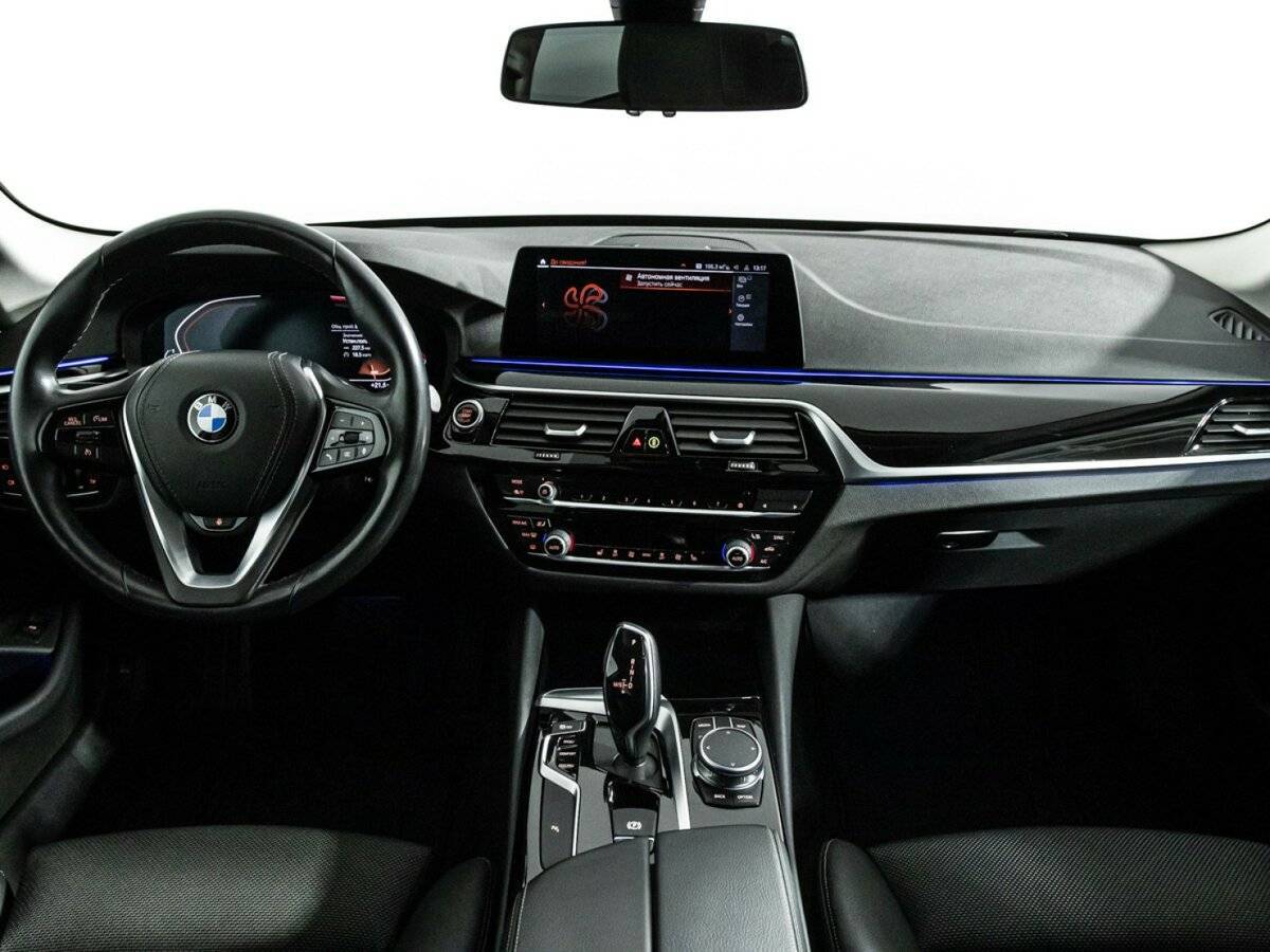 BMW 5 серии 520d xDrive, 2020 Фото №13