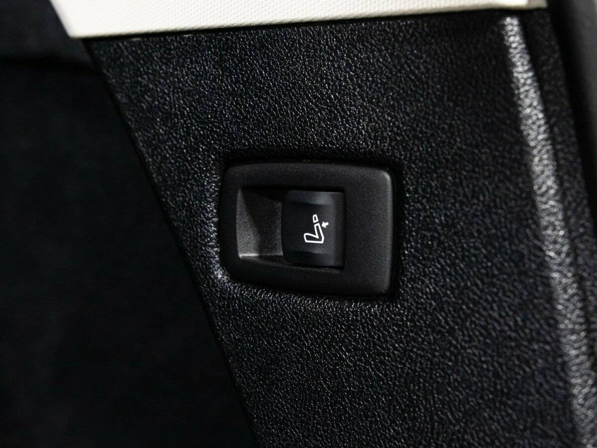 BMW 5 серии 520d xDrive, 2020 Фото №17