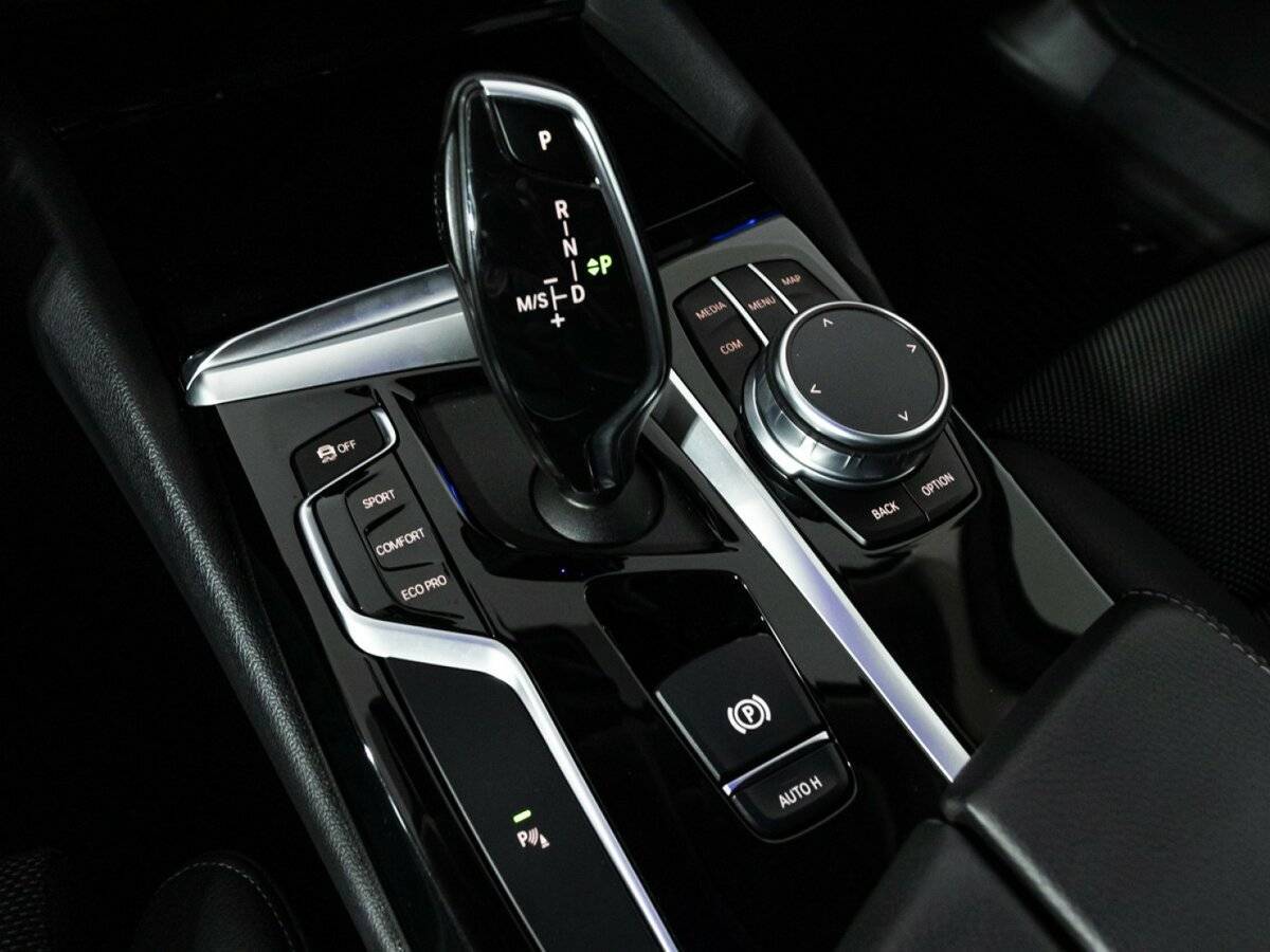 BMW 5 серии 520d xDrive, 2020 Фото №23