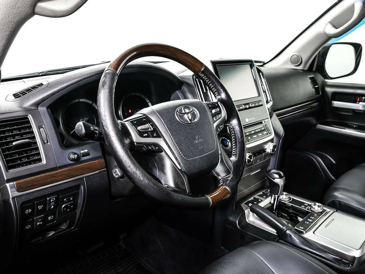 Toyota Land Cruiser, 2018 Фото №13