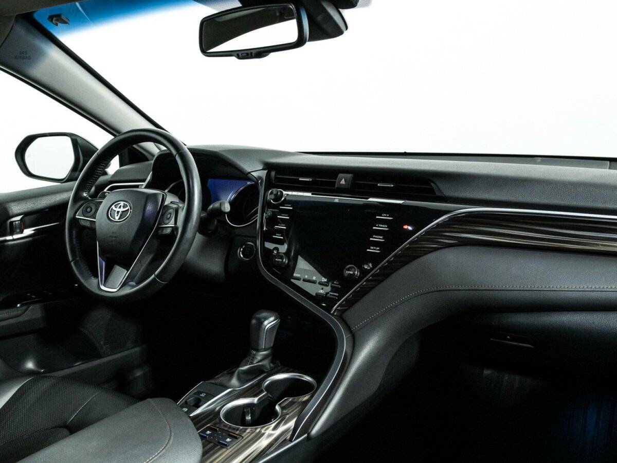 Toyota Camry, 2020 Фото №9