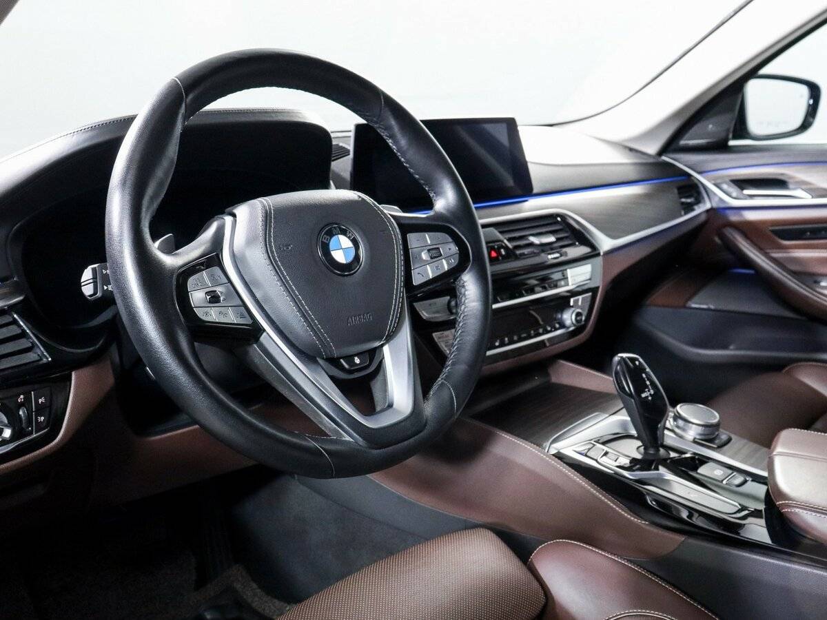 BMW 5 серии 530i, 2020 Фото №11