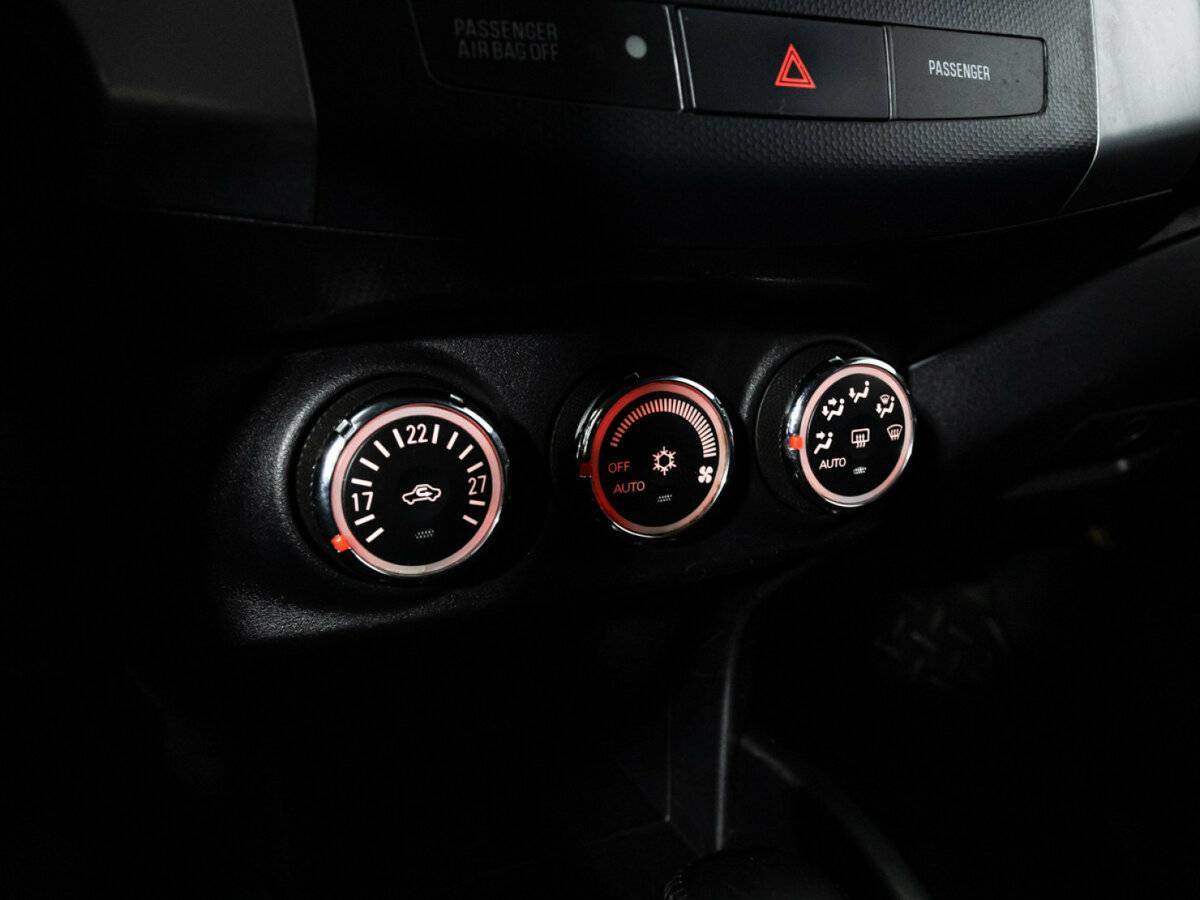 Mitsubishi Outlander, 2011 Фото №15