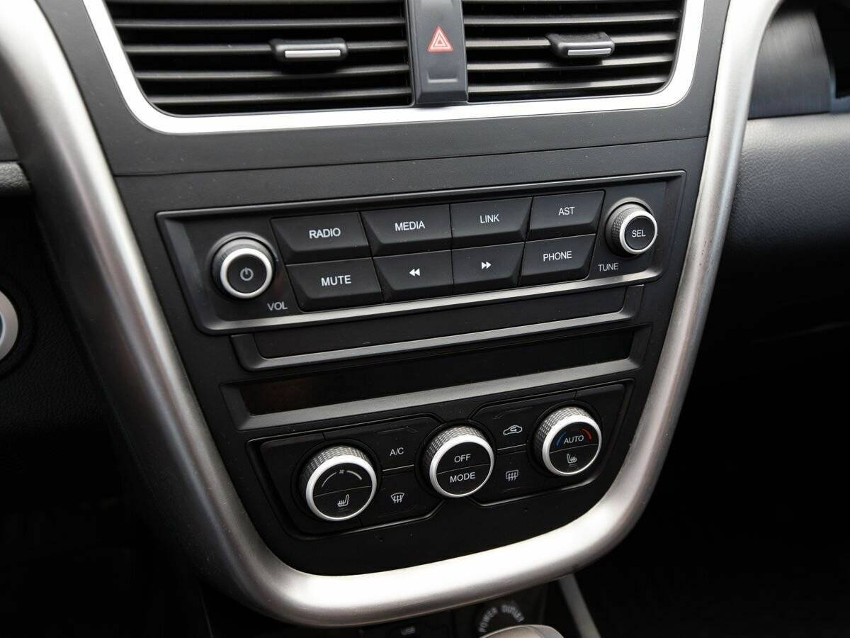 FAW Besturn X80, 2019 Фото №9