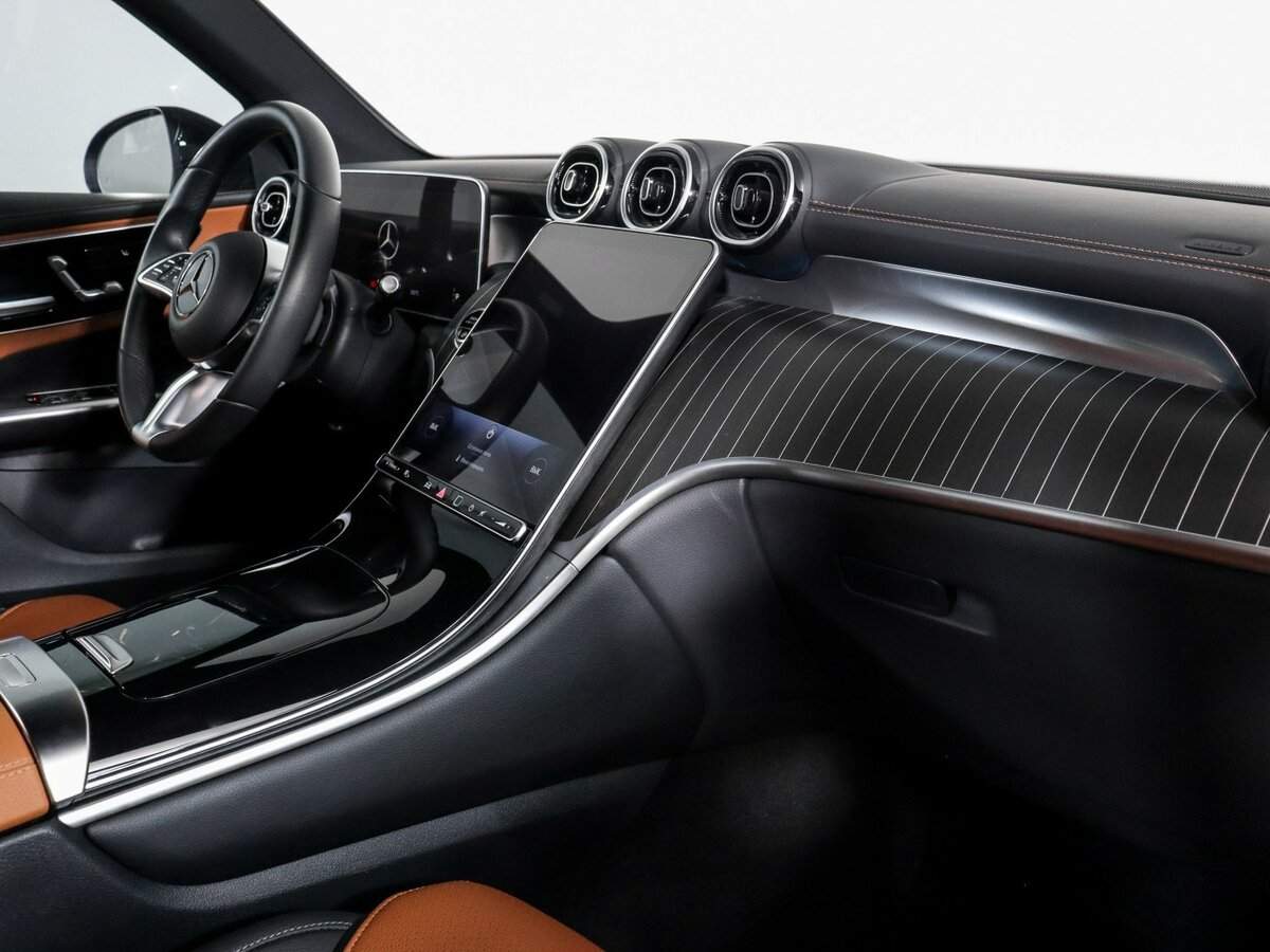 Mercedes-Benz GLC 260 L, 2023 - 12 615 км. | Фото №6