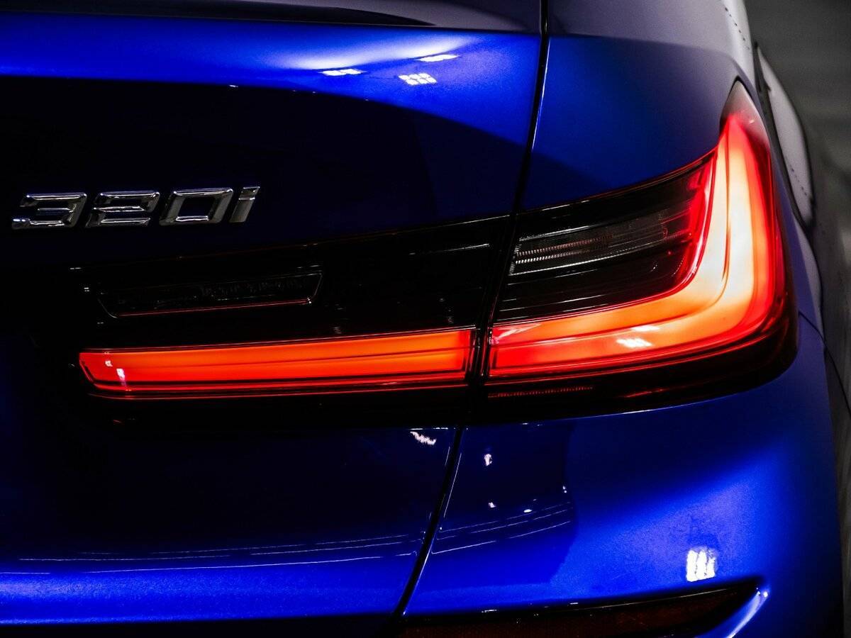 BMW 3 серии 320i xDrive, 2019 Фото №15