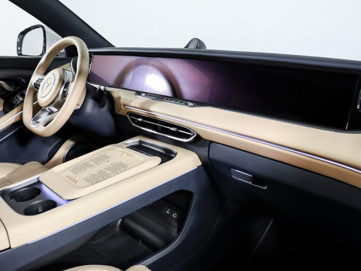 Voyah Free, 2023 Фото №9