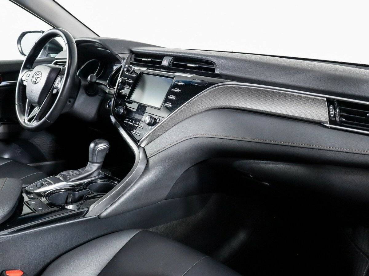 Toyota Camry, 2020 Фото №6