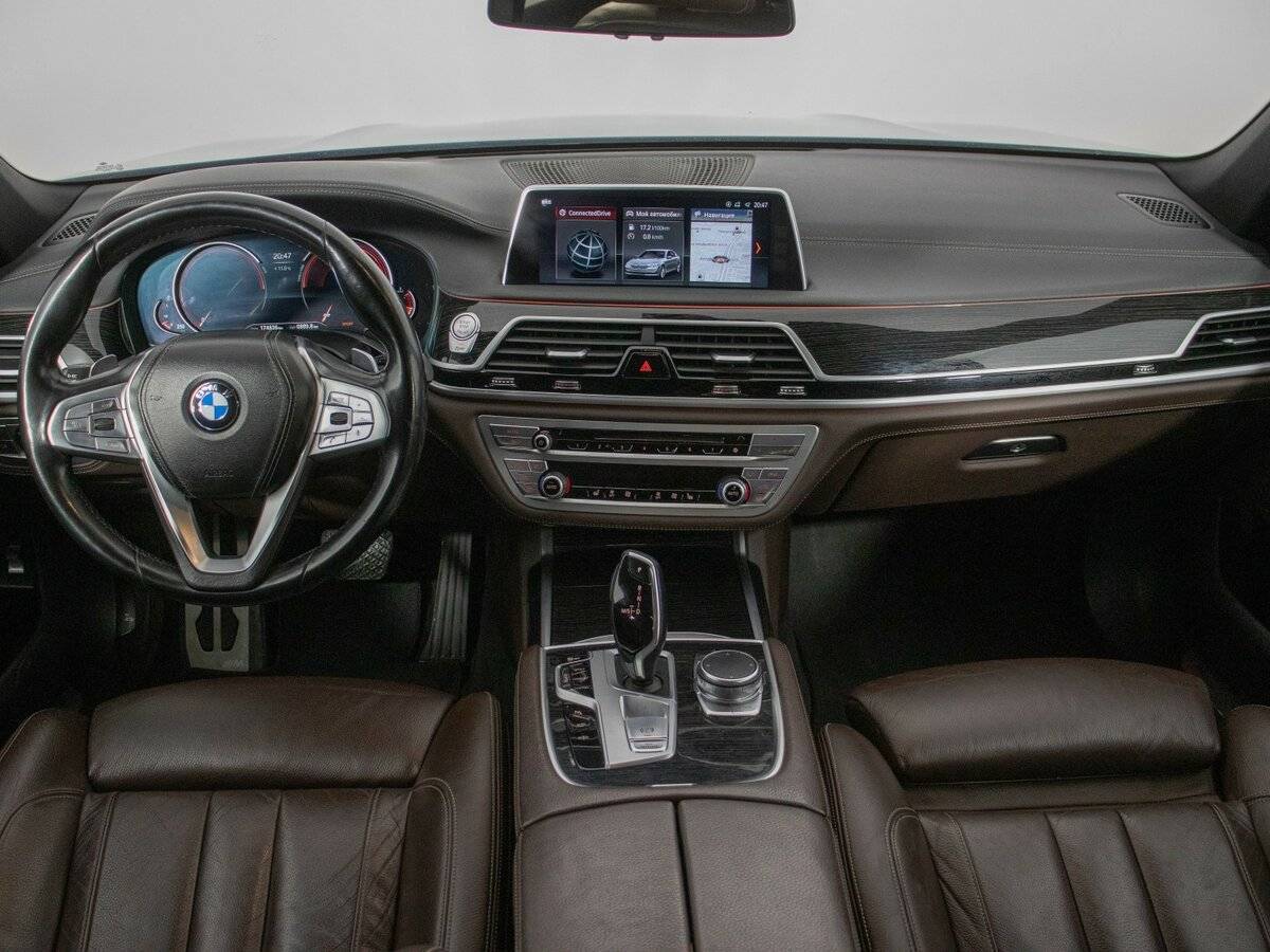 BMW 7 серии 730i, 2017 Фото №14