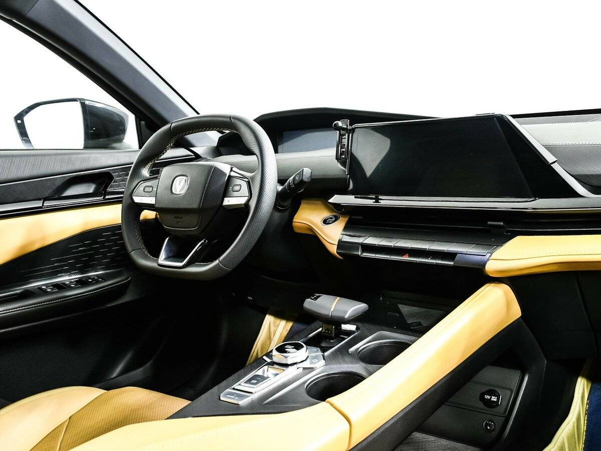 Changan UNI-V, 2022 Фото №9