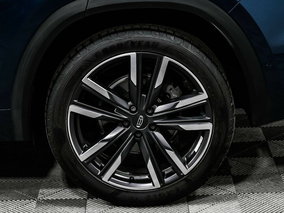 Geely Monjaro, 2024 Фото №17