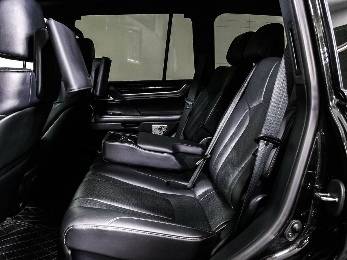 Lexus LX 570, 2019 Фото №12